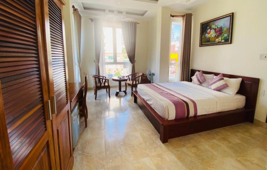 Khách sạn Hoàng Quân