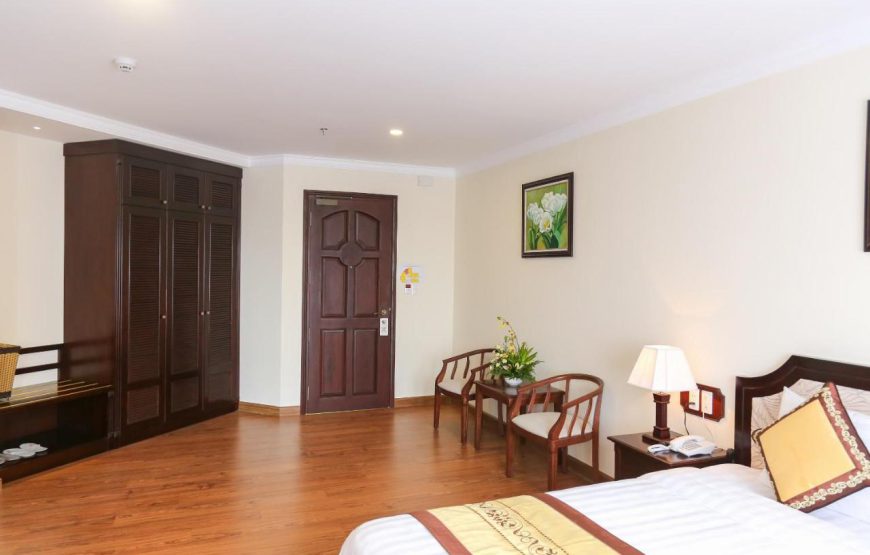 Khách Sạn Iris Đà Lạt