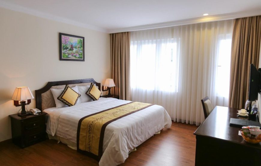 Khách Sạn Iris Đà Lạt