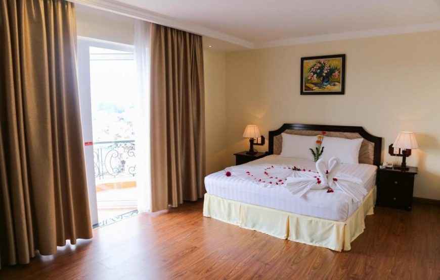 Khách Sạn Iris Đà Lạt
