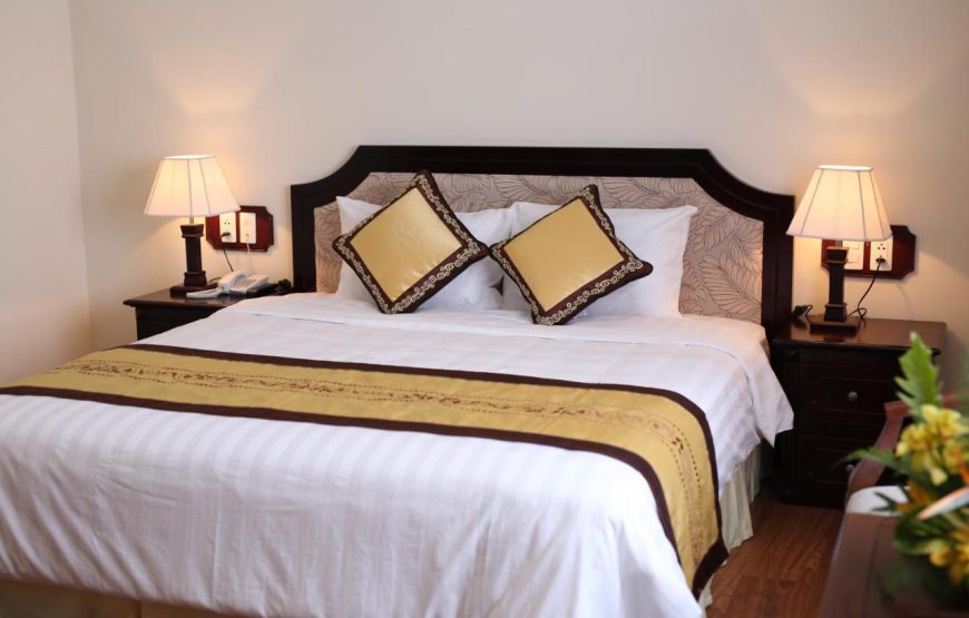Khách Sạn Iris Đà Lạt