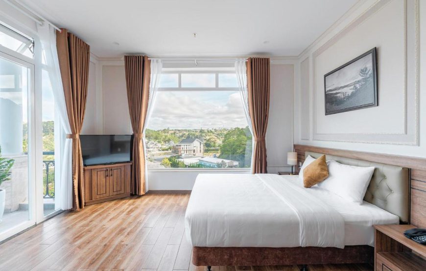 Khách Sạn Pine View Dalat