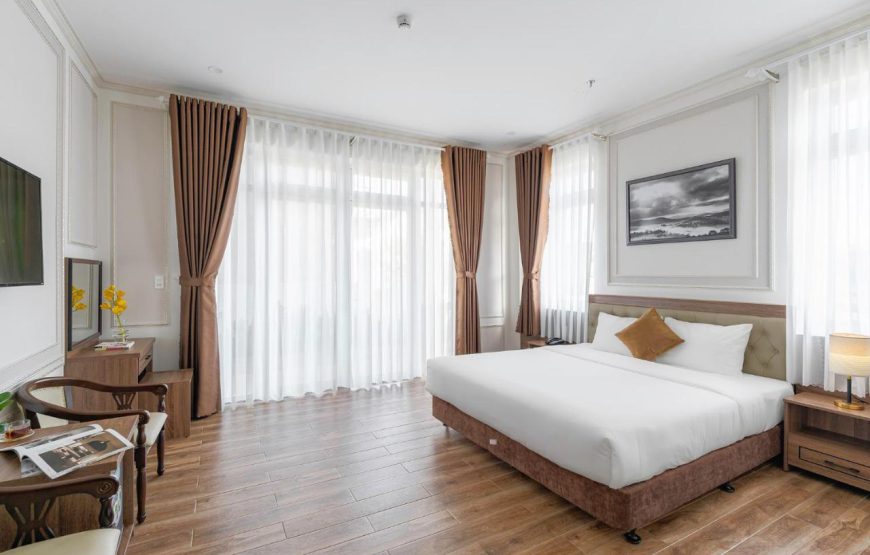 Khách Sạn Pine View Dalat