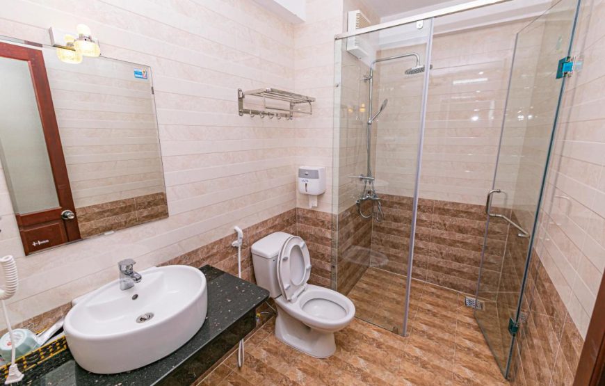 Khách sạn Thắng Lập
