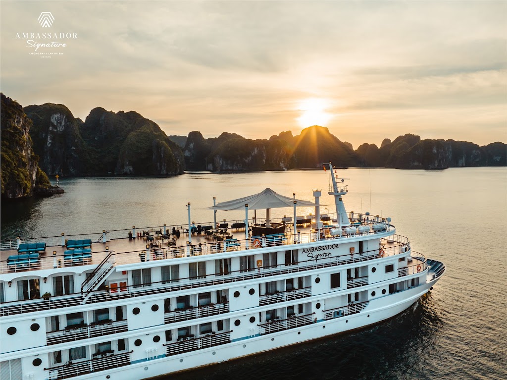 Ambassador Signature Cruise – Lan Ha Bay