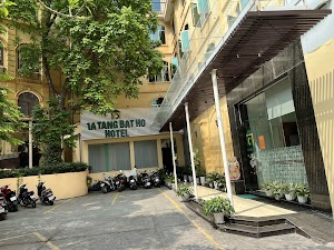 Khách sạn 1A Tăng Bạt Hổ