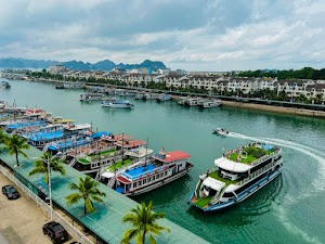 Tuan Chau Marina Hotel