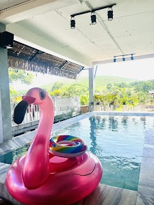 Ostrich Homestay