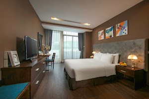 Brilliant Me Tri Hotel & Spa