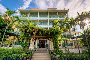 Lantana riverside hoian
