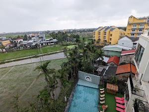 Mad Monkey Hoi An