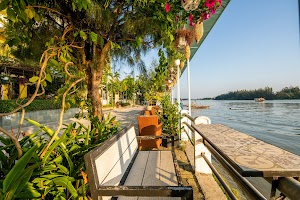 TRIPLE Riverside Hotel Hoi An