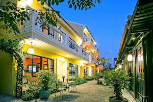 Hoi An Town Home Resort