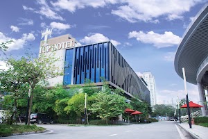 Khách sạn Top Hotel