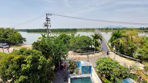 B'Lan Riverside Villa