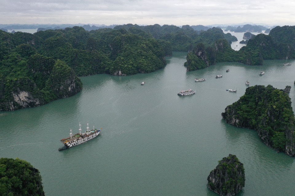 Dragon Legend Cruise