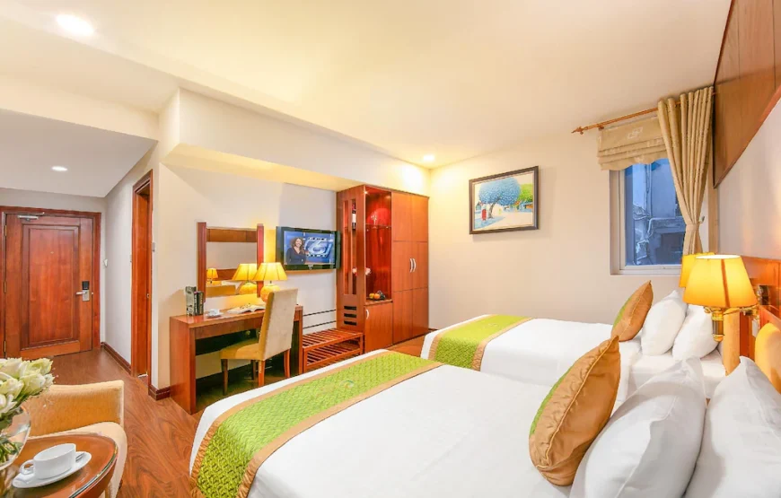 KHÁCH SẠN EMERALD HOTEL HÀ NỘI