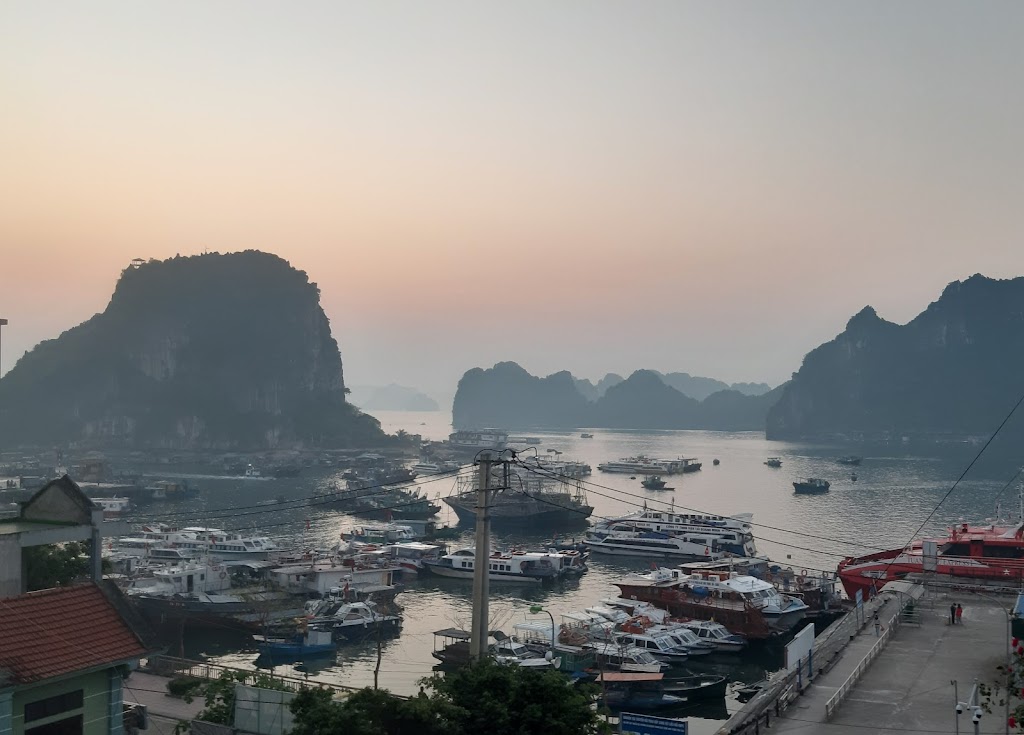 Khách Sạn Hoàng Grand