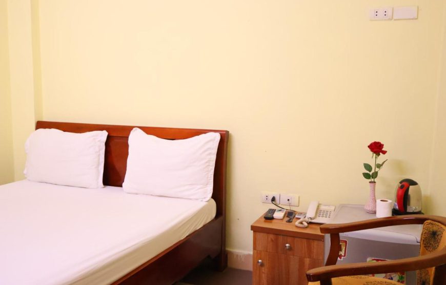 Khách Sạn Vạn Xuân