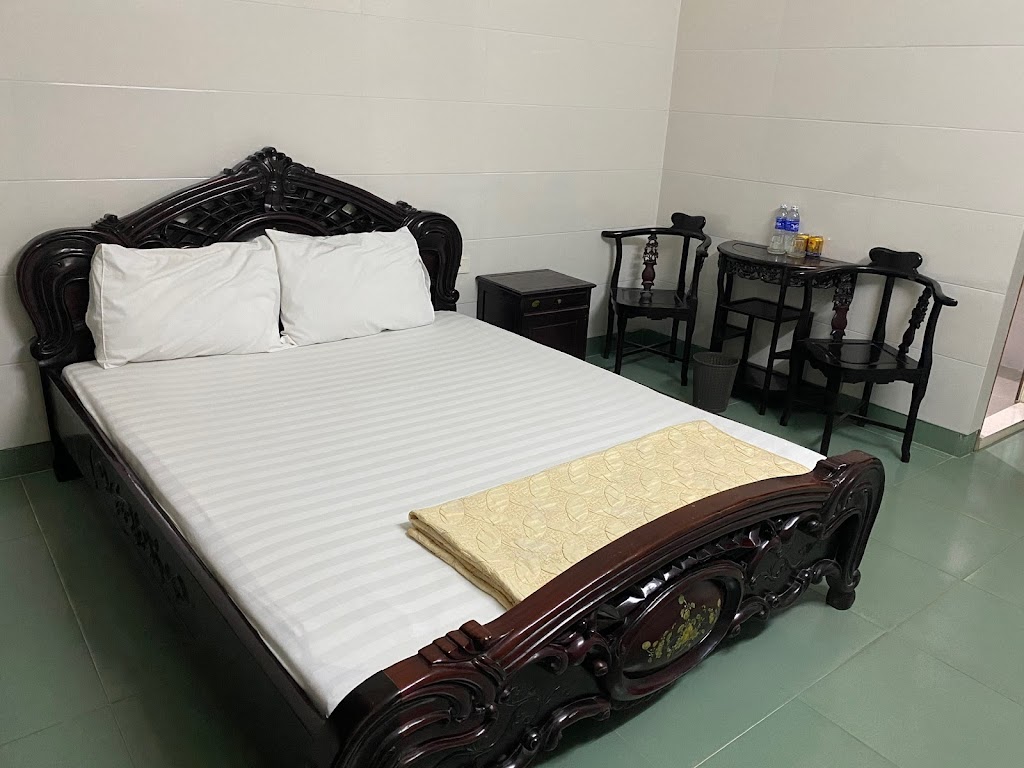 Khách sạn AMI