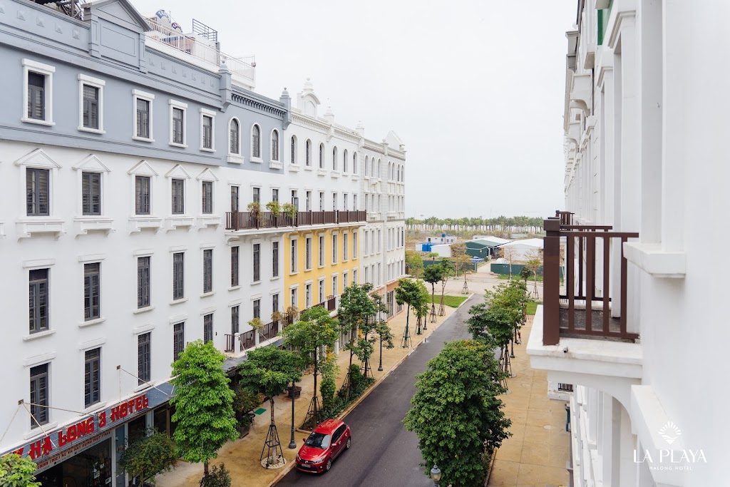 Khách sạn La Playa Hạ Long Hotel