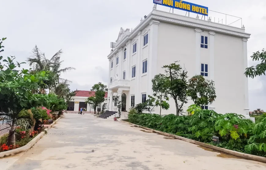 Khách sạn Núi Hồng