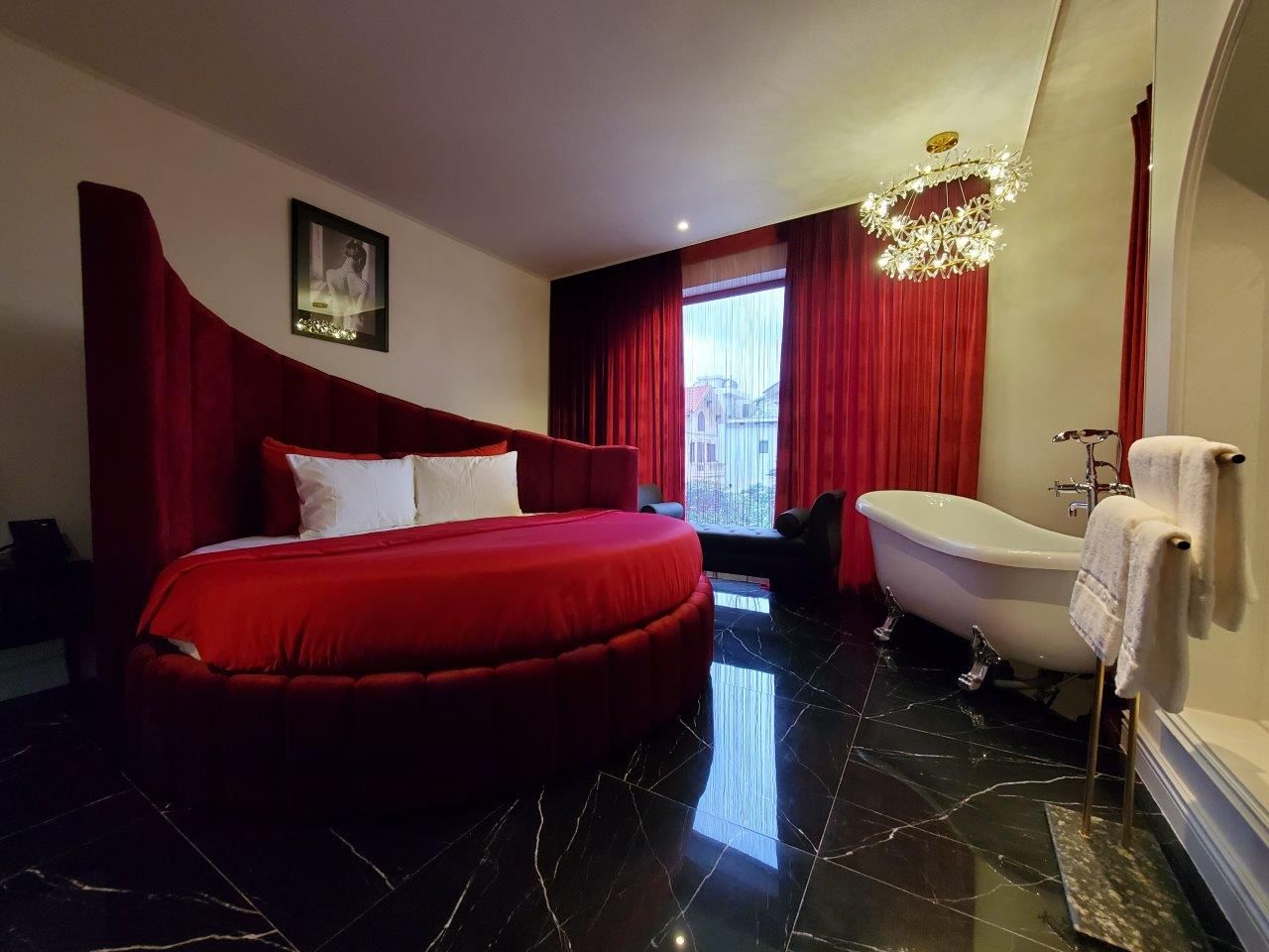 Kim Hotel – Dịch Vọng
