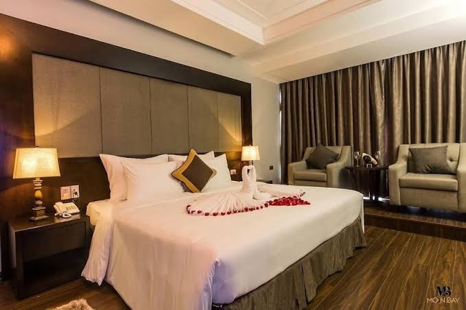 MoonHalo Ha Long Hotel