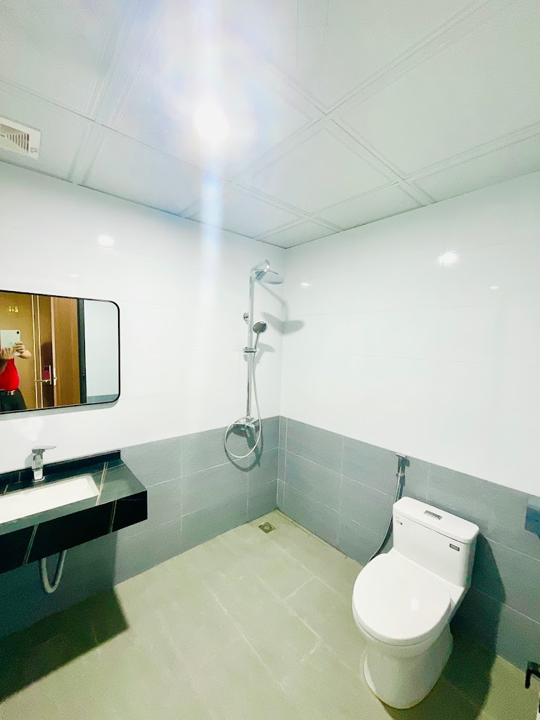 Nhà Hàng Khách Sạn Biển Đông – Biển Quỳnh
