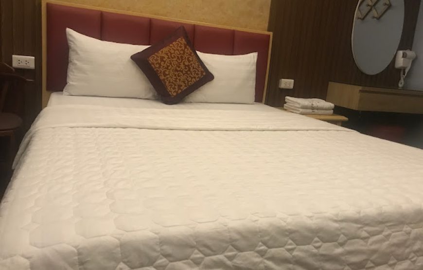 Nhà Nghỉ Hoàng Gia