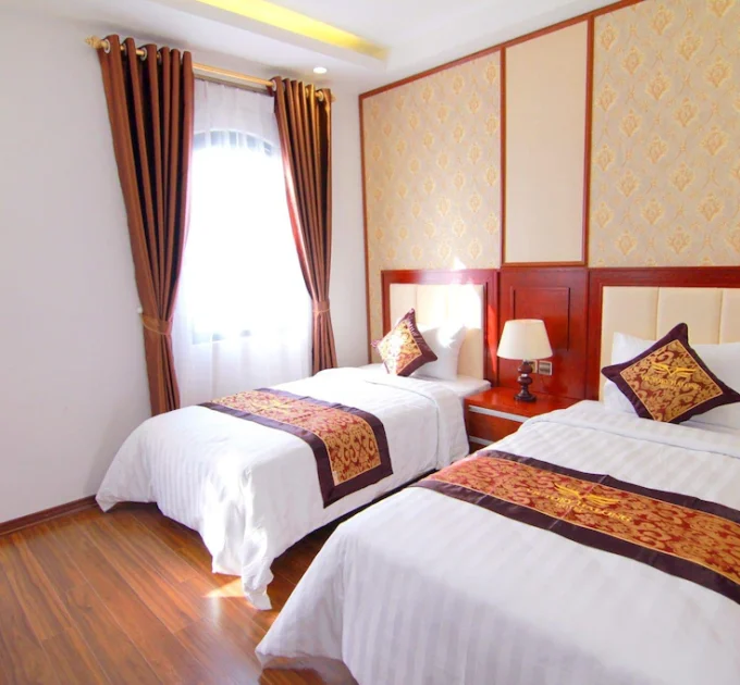 OYO 892 Victory Halong Hotel