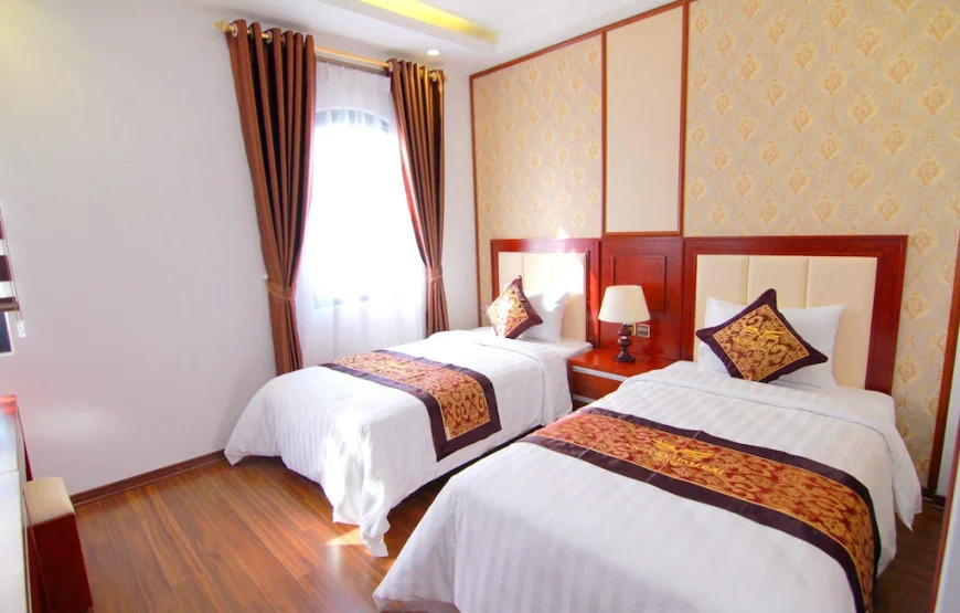 OYO 892 Victory Halong Hotel
