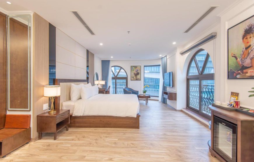 Reyna Luxury Hotel