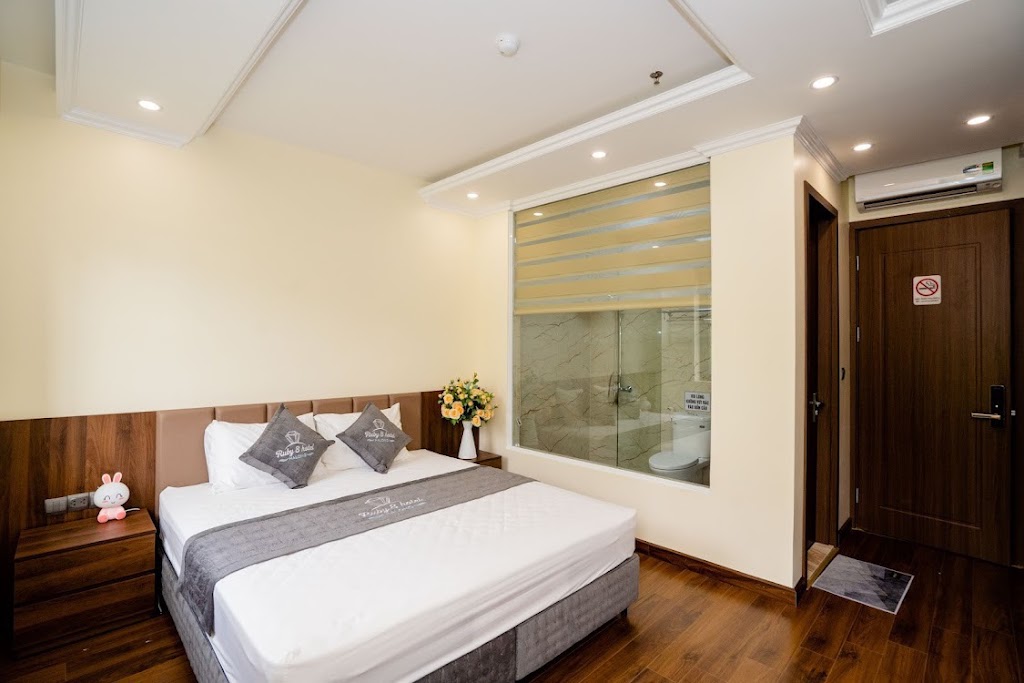 Ruby Hạ Long 8 Hotel
