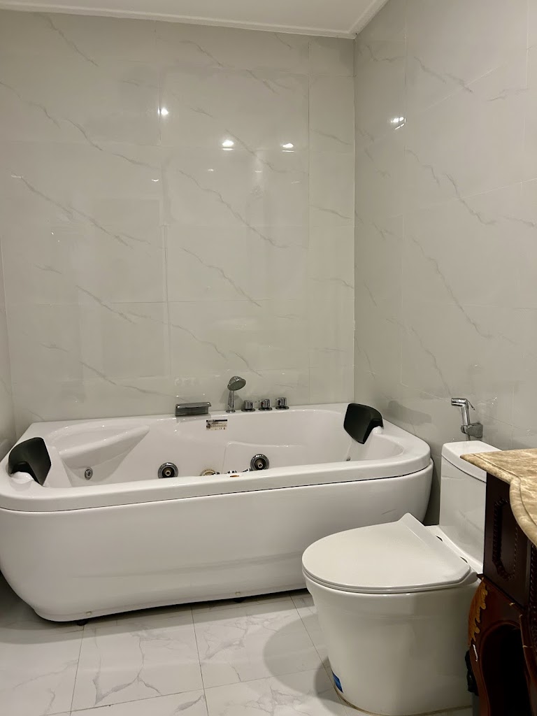 Sachi Hotel