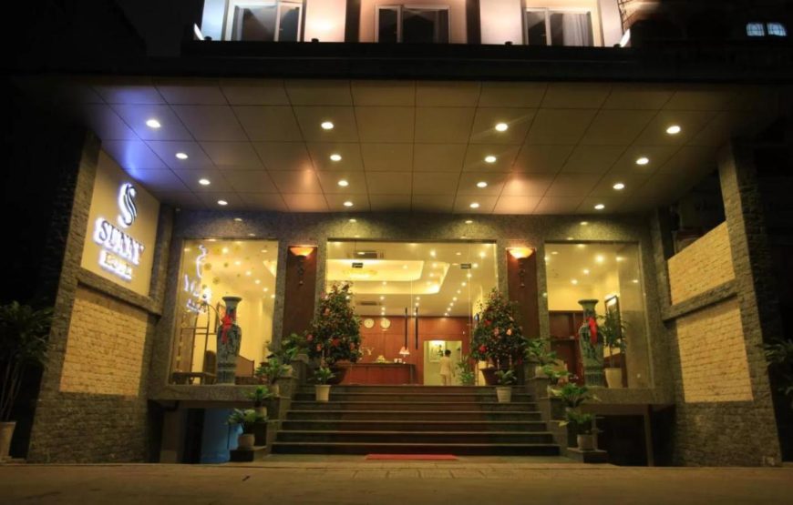 Sunny Hotel 3