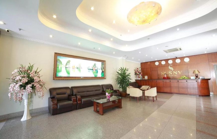 Sunny Hotel 3