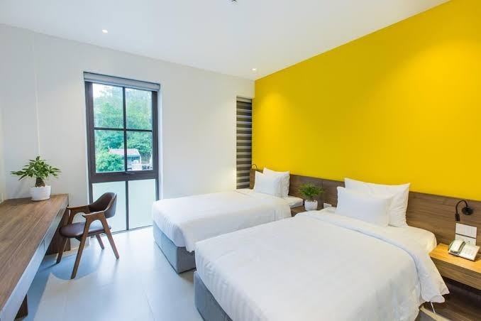 The Twin Hotel