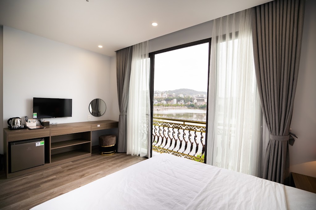 Tiến Đạt Hotel Hạ Long