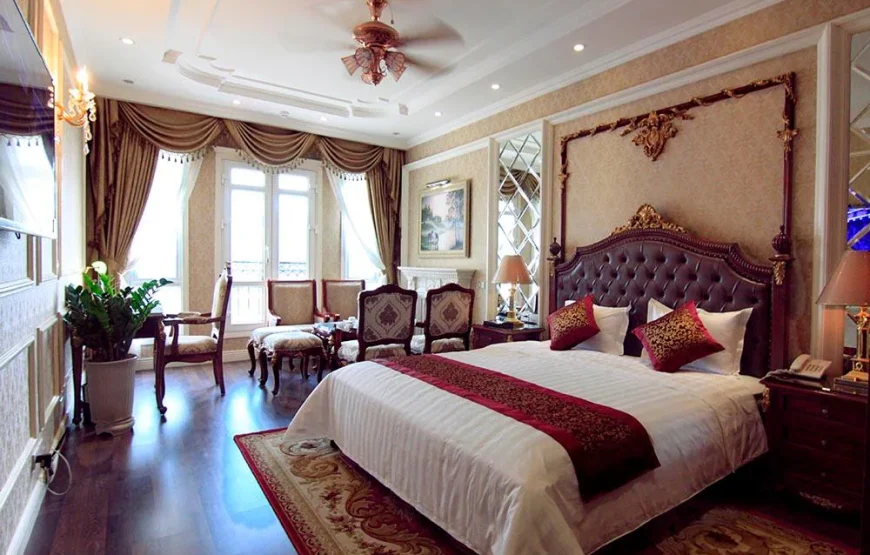 Violin Hotel