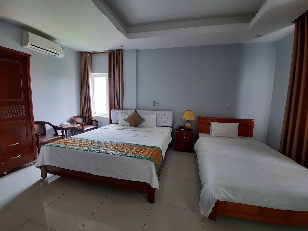 Vườn Trần Hotel