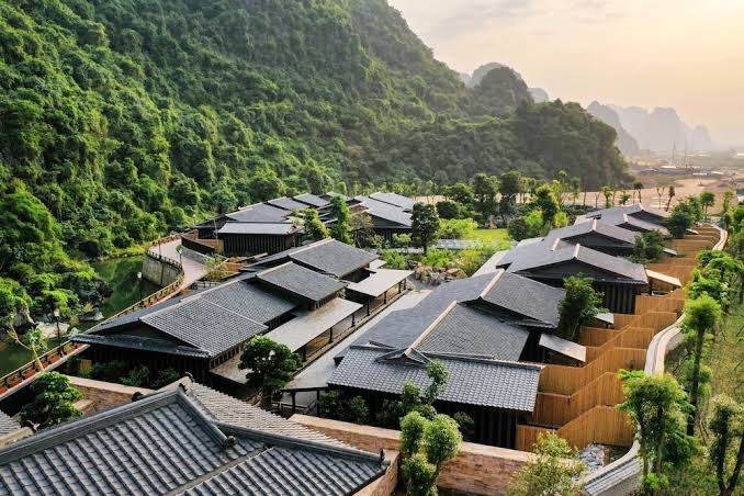 YOKO ONSEN QUANG HANH