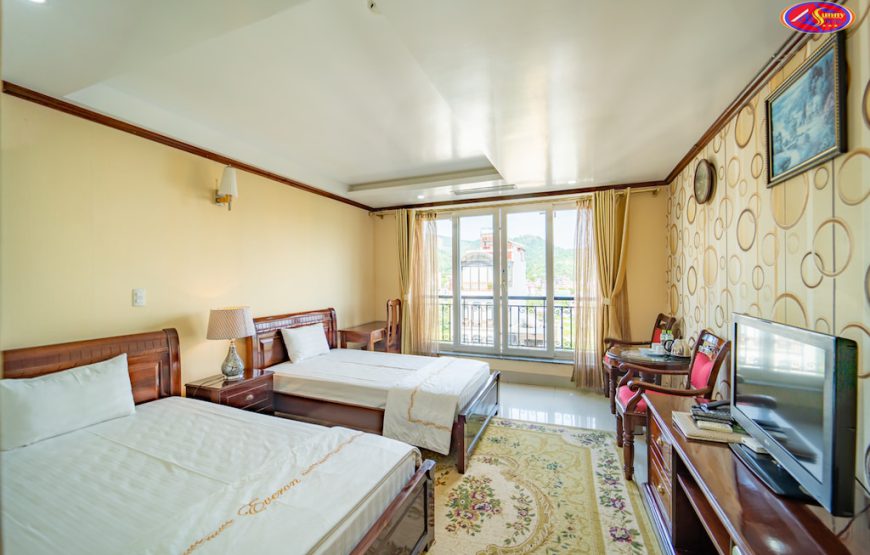 Khách sạn Sunny
