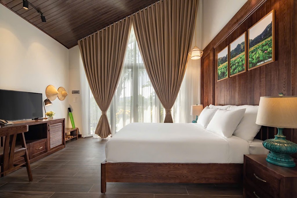 Bai Dinh Riverside Resort & Spa