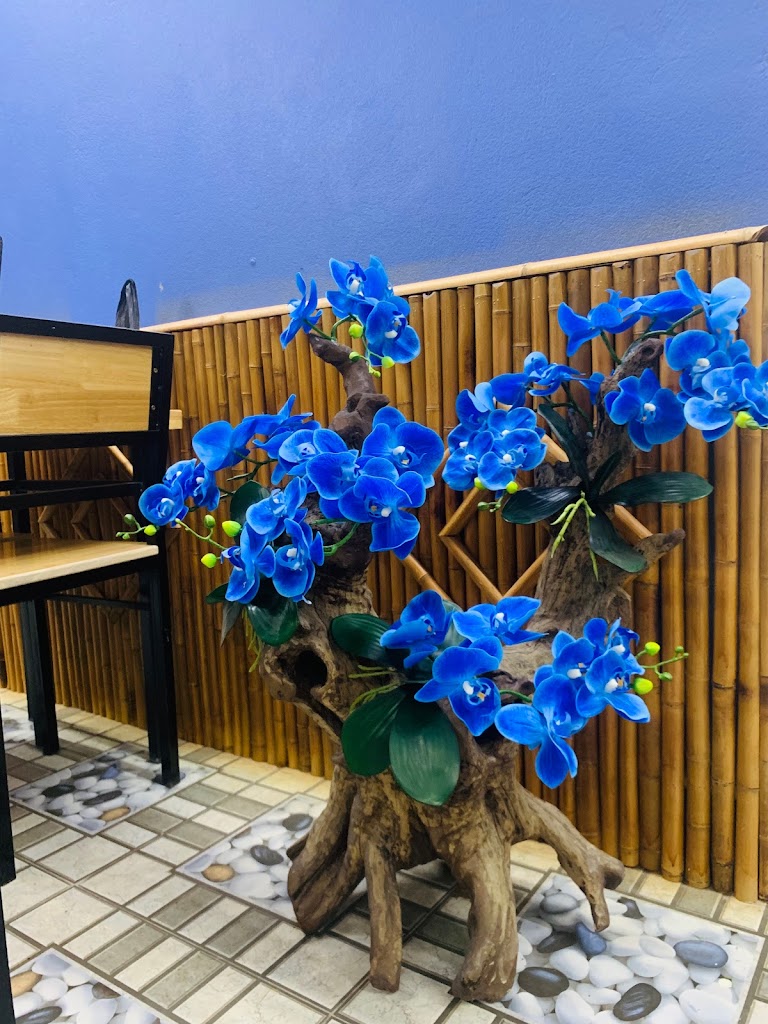 Blue Garden Retreat