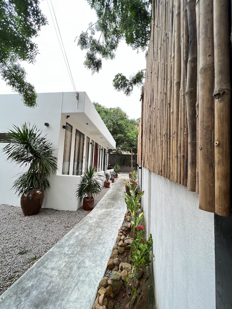 Casa Roca Vinh Hy