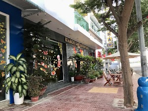Khách Sạn Đông Nam