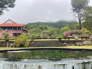 Bái Tử Long Mountain Resort