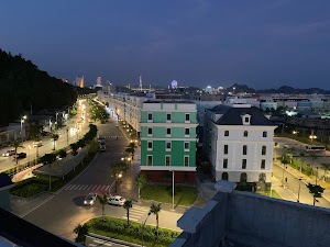 Herriot Hạ Long Hotel
