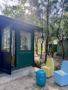 Hoa Nắng Camping Beach